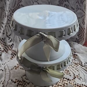 Vintage Beribboned Small Cake Small Desserts Cake Stand Glossy White